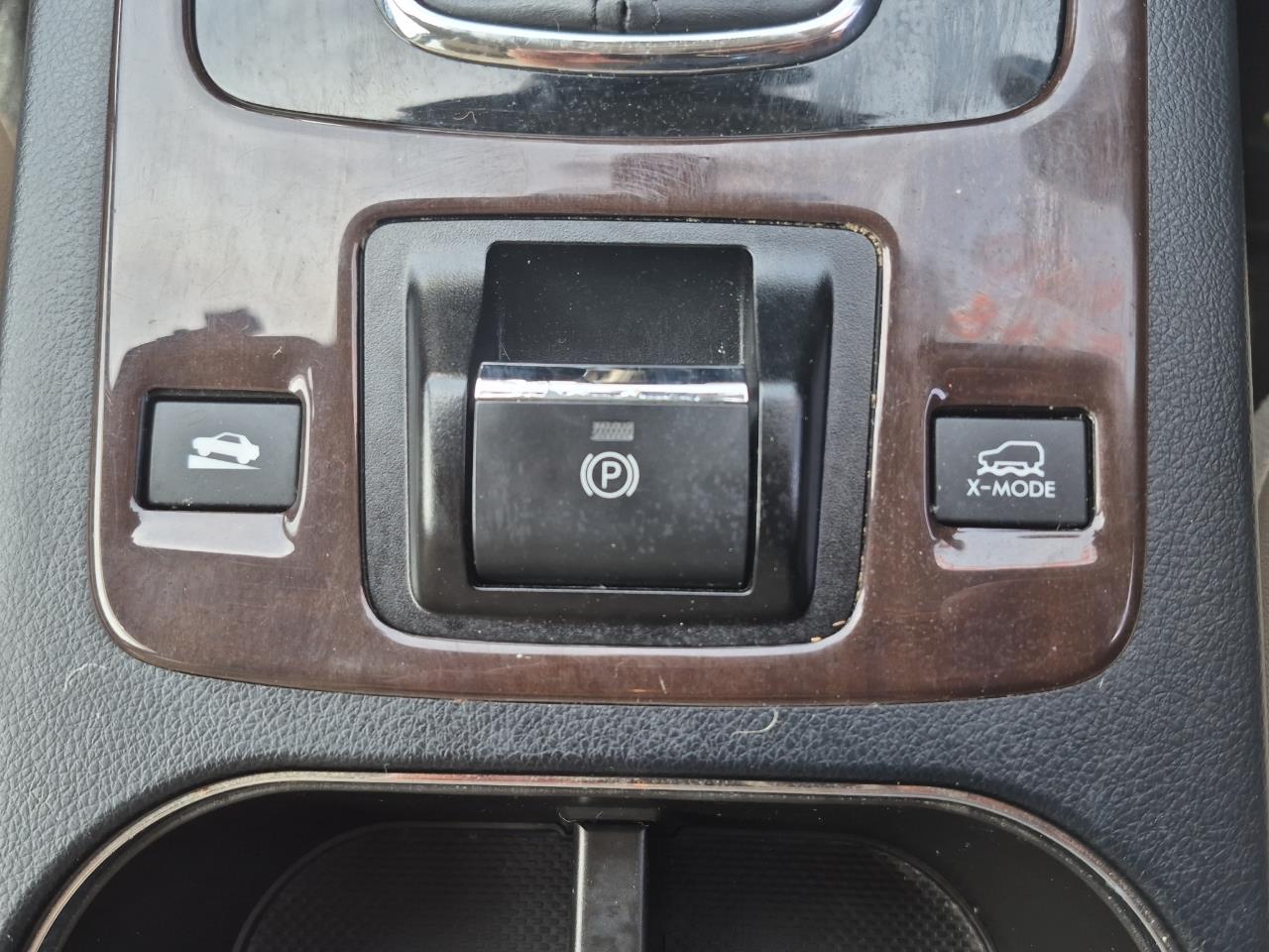 2016 Subaru Outback AWD Eyesight New Shape Station Wagon AWD + CRUISE CONTROL + PADDLE SHIFT + AUTO LIGHTS