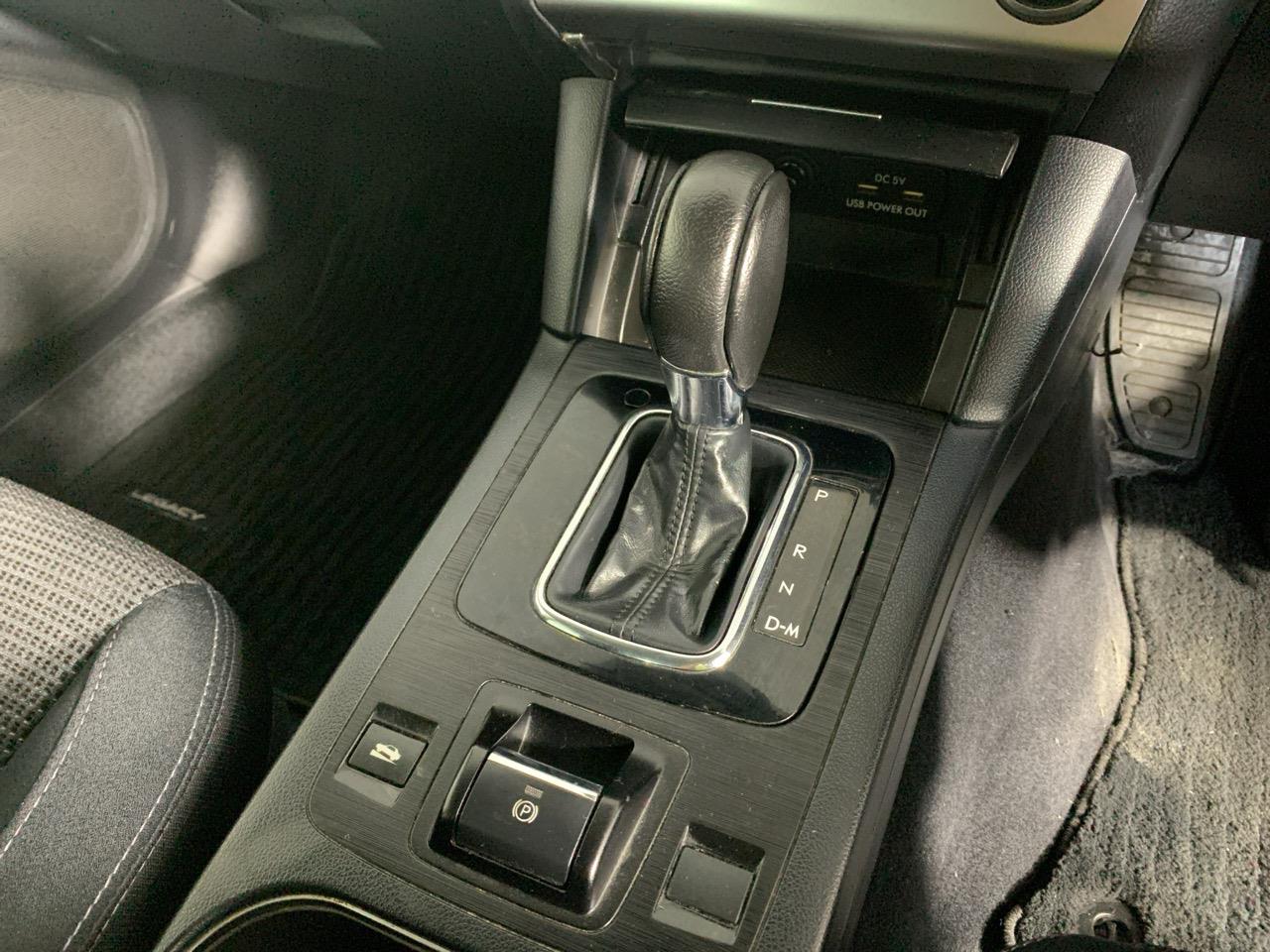 2014 Subaru Legacy B4 AWD Sedan AWD + CRUISE CONTROL + HEATED SEATS