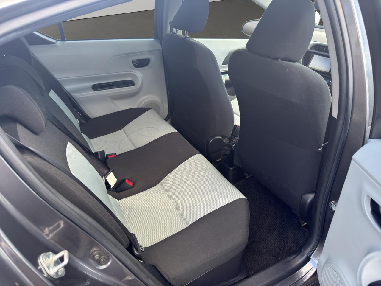 2012 Toyota Aqua S Hatchback PUSH BUTTON START + AUTO LIGHTS + REVERSING CAMERA