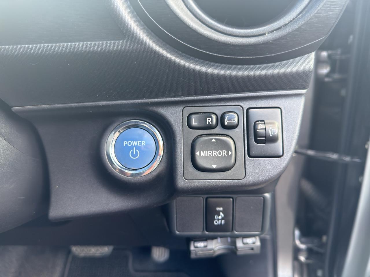 2012 Toyota Aqua S Hatchback PUSH BUTTON START + AUTO LIGHTS + REVERSING CAMERA