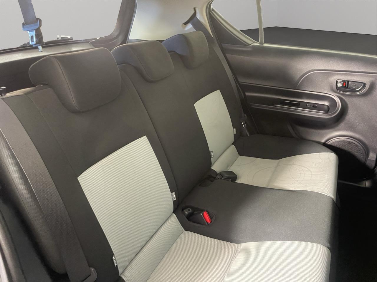 2014 Toyota Aqua S Hatchback REVERSING CAMERA + PUSH BUTTON START + AUTO LIGHTS