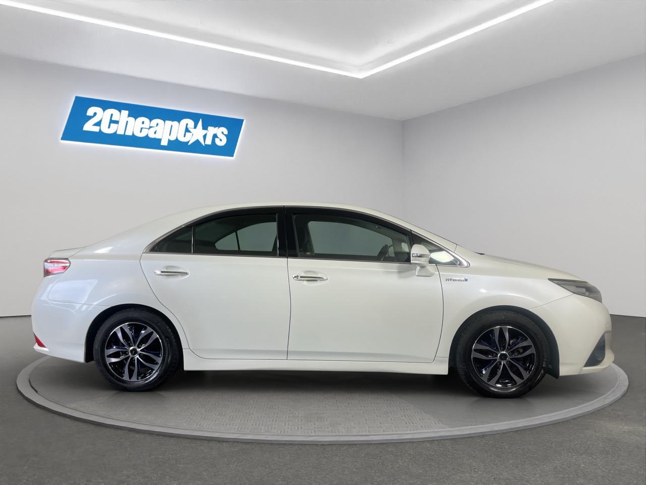 2014 Toyota SAI Hybrid Sedan REVERSING CAMERA + PARKING SENSORS