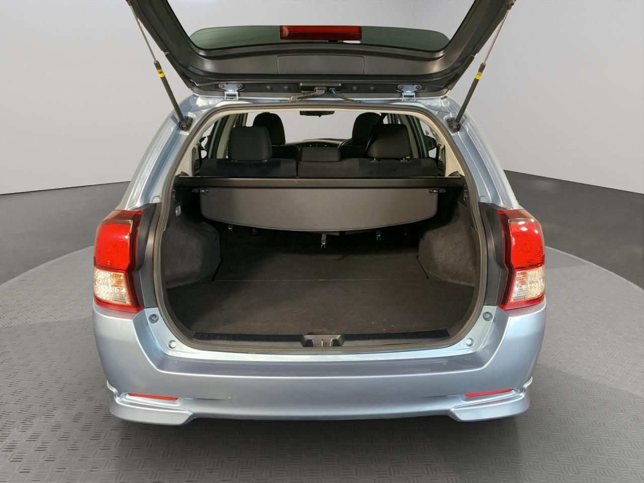 2013 Toyota Corolla Fielder Hybrid Station Wagon REVERSING CAMERA + AUTO LIGHTS + PUSH BUTTON START