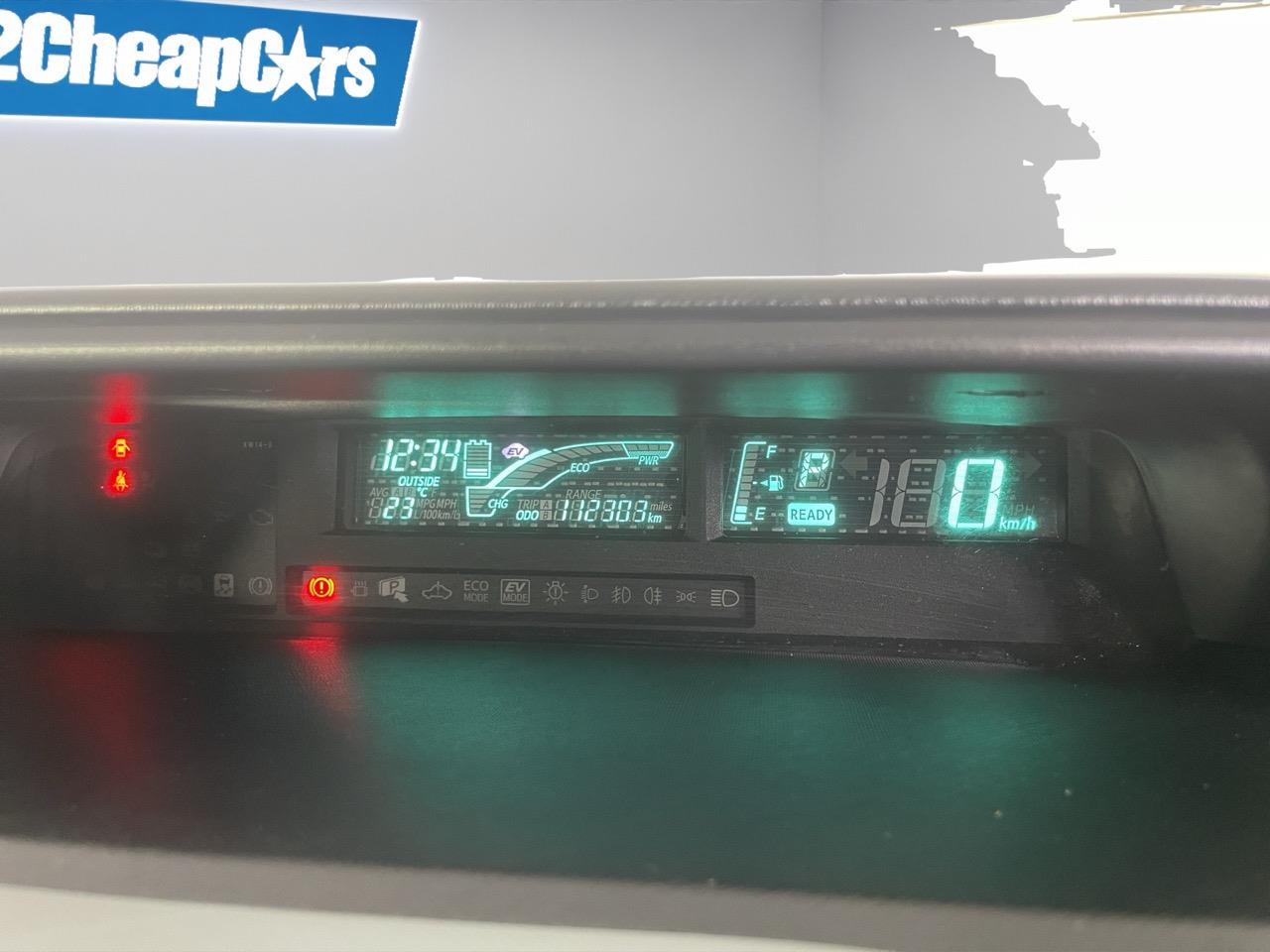 2013 Toyota Aqua S Hatchback AUTO LIGHTS + PUSH START