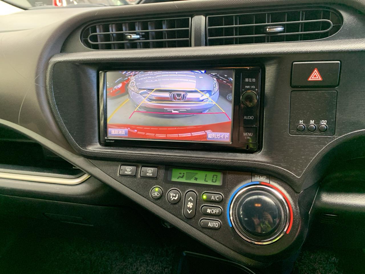 2014 Toyota Aqua G Hatchback LOW KMS + REVERSING CAMERA + PUSH BUTTON START