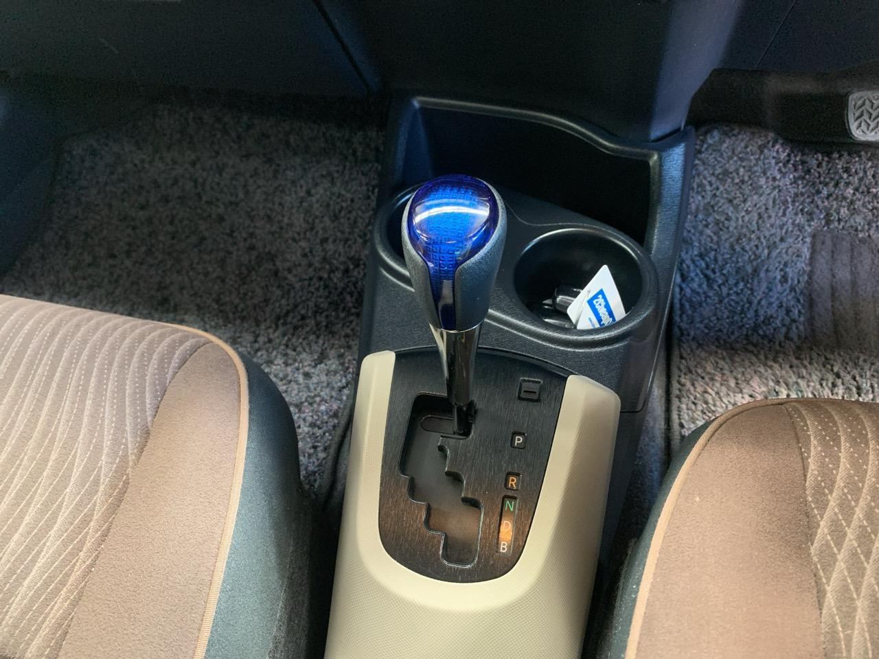 2014 Toyota Aqua G Hatchback LOW KMS + REVERSING CAMERA + PUSH BUTTON START