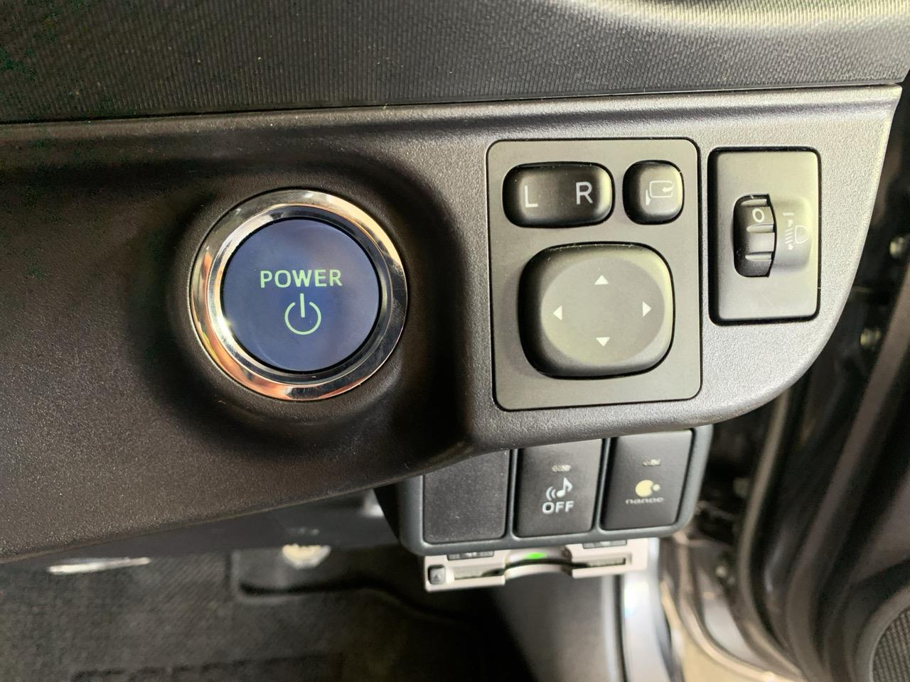 2014 Toyota Aqua G Balck Soft Leather Selection Hatchback HEATED SEATS + REVERSING CAMERA + AUTO LIGHTS