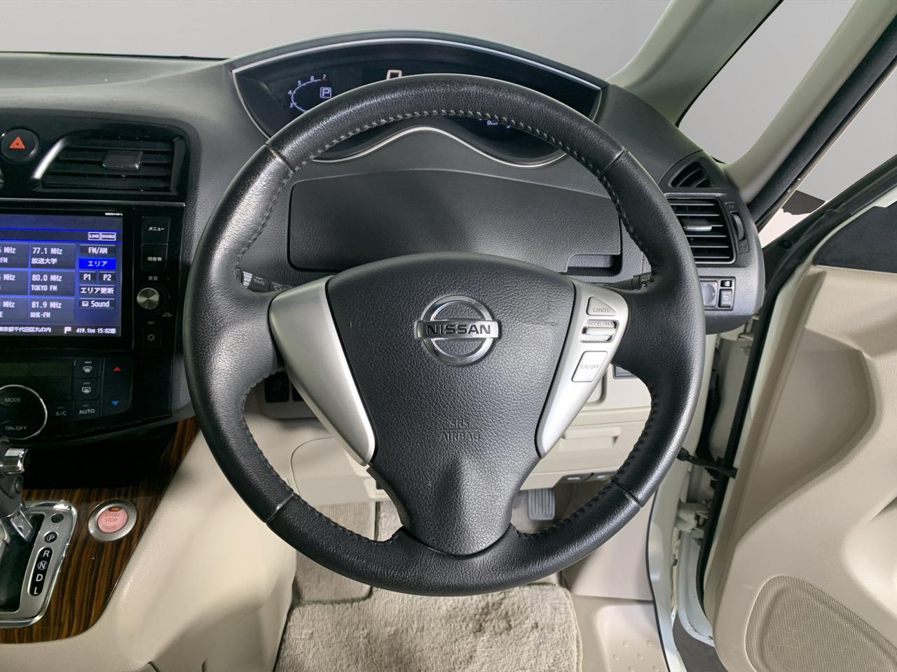 2015 Nissan Serena Hybrid People Mover CRUISE CONTROL + POWER SLIDING DOORS 