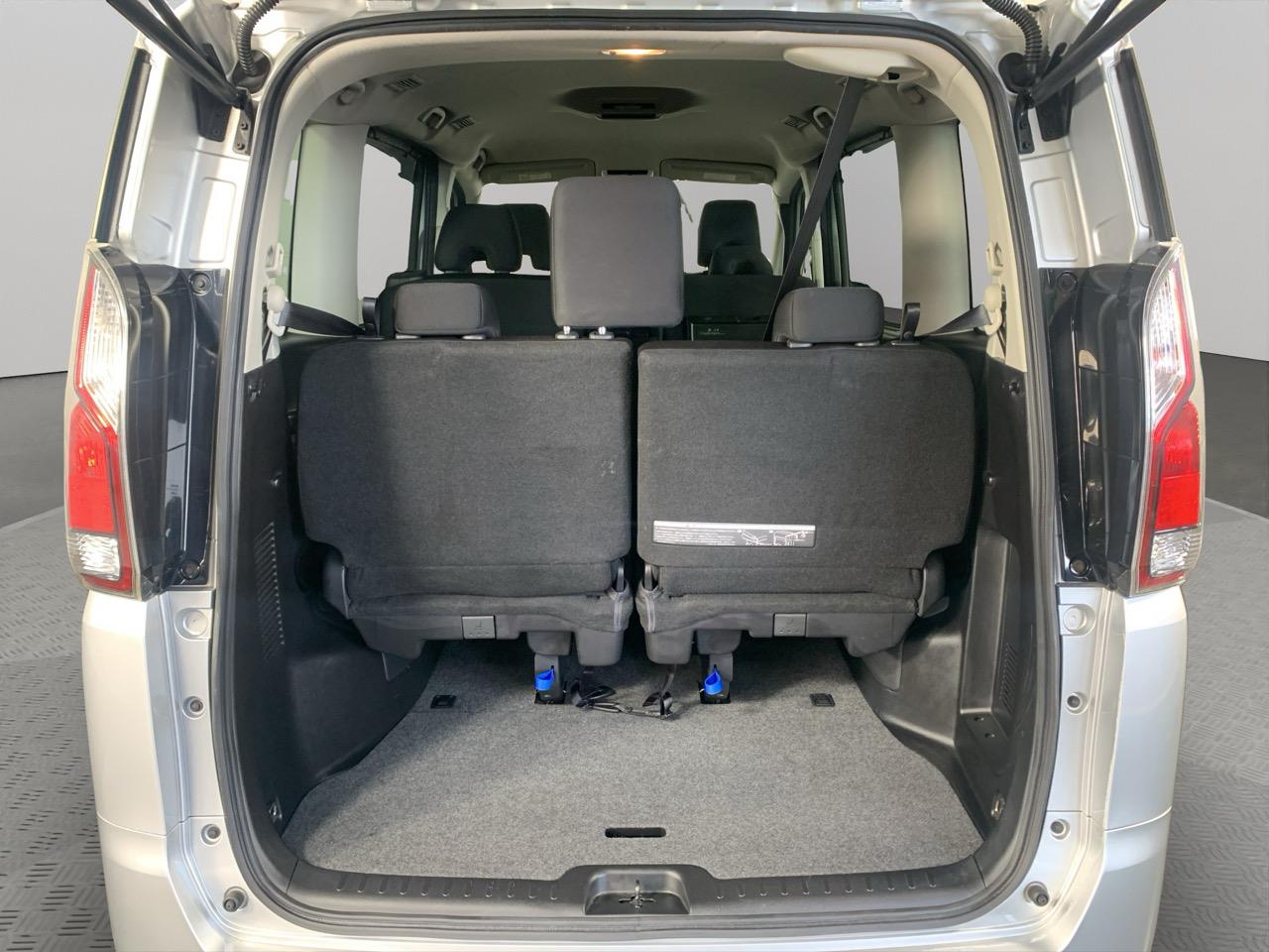 2017 Nissan Serena Late Model People Mover CRUISE CONTROL + POWER SLIDING DOOR + AUTO LIGHTS