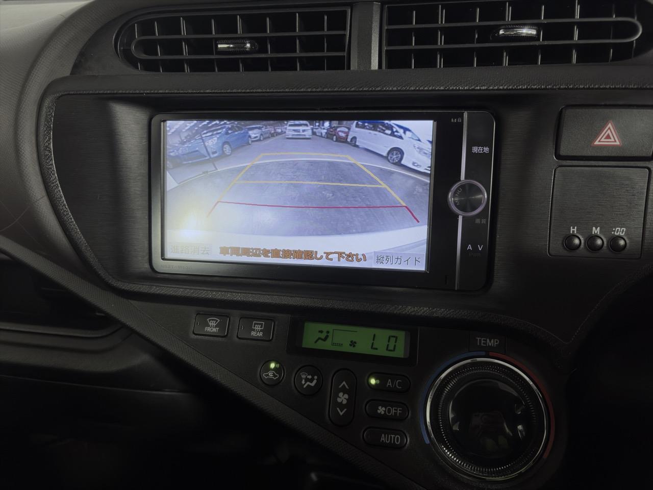 2013 Toyota Aqua G Hatchback REVERSING CAMERA + PUSH BUTTON START + AUTO LIGHTS