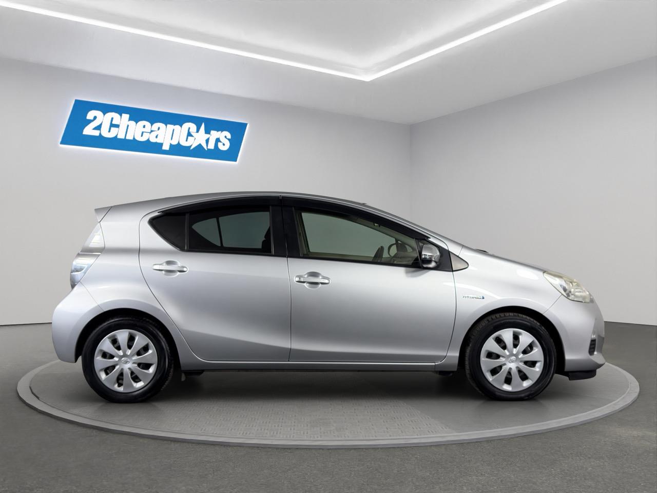 2013 Toyota Aqua G Hatchback REVERSING CAMERA + PUSH BUTTON START + AUTO LIGHTS