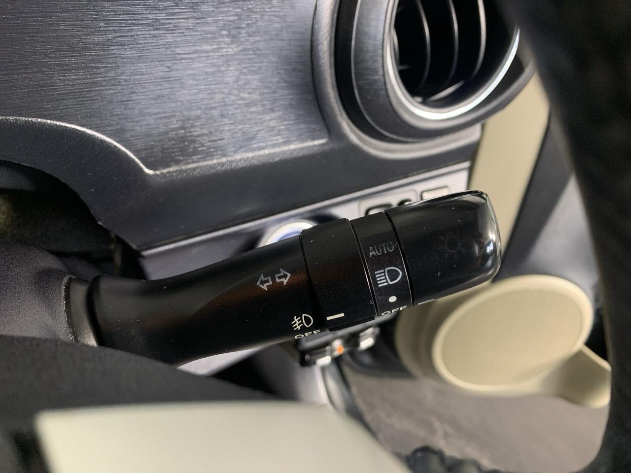 2013 Toyota Aqua G Hatchback PUSH SRART + AUTO LIGHTS