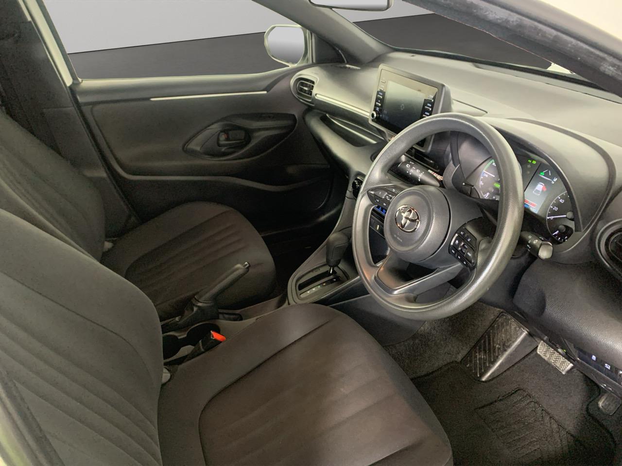 2020 Toyota Yaris Hybrid Late Shape Hatchback 360 DEGREE CAMERA + PARKING SENSORS