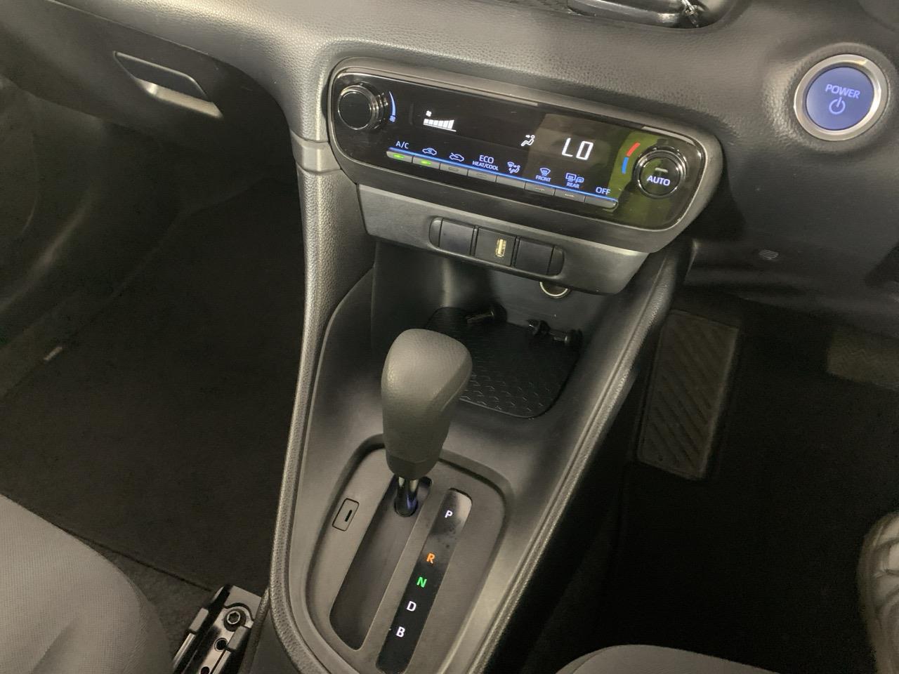 2020 Toyota Yaris Hybrid Late Shape Hatchback 360 DEGREE CAMERA + PARKING SENSORS