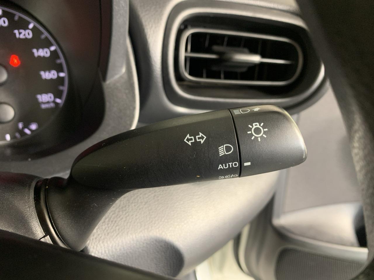 2020 Toyota Yaris Hybrid Late Shape Hatchback 360 DEGREE CAMERA + PARKING SENSORS