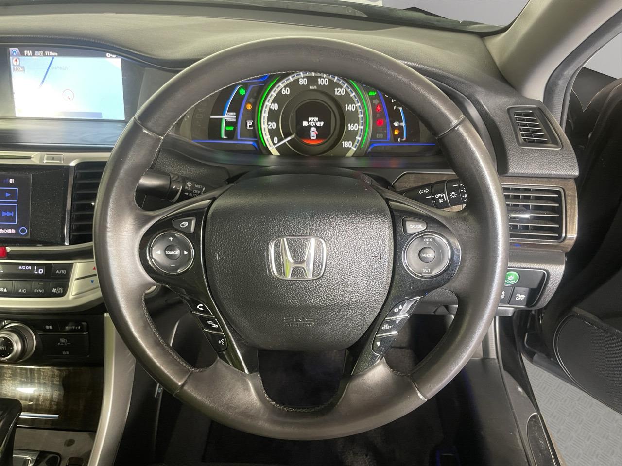 2013 Honda Accord HYBRID LX Sedan REVERSING CAMERA + AUTO LIGHTS + PUSH START