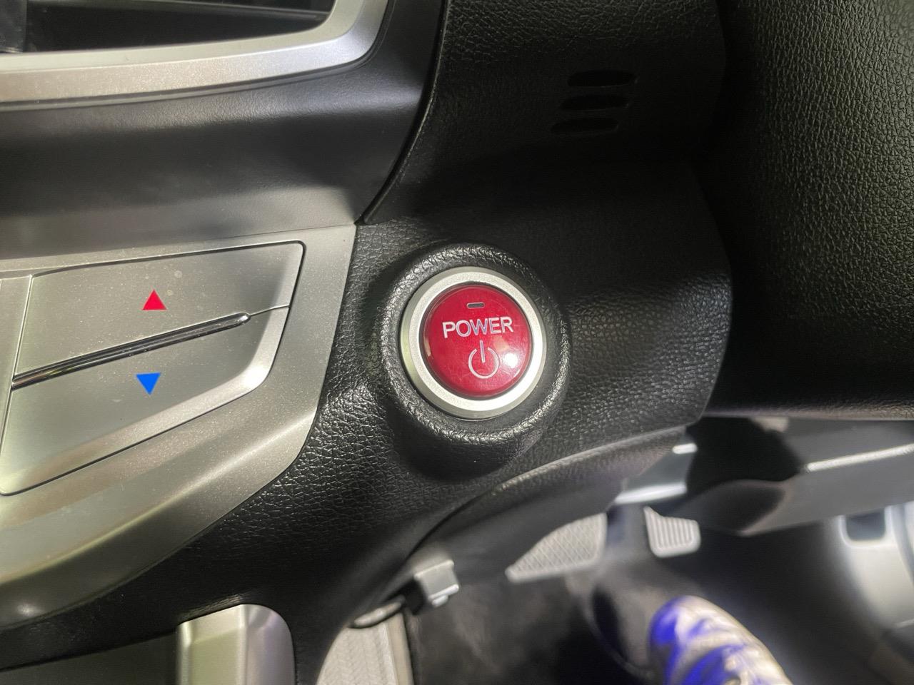 2013 Honda Accord HYBRID LX Sedan REVERSING CAMERA + AUTO LIGHTS + PUSH START