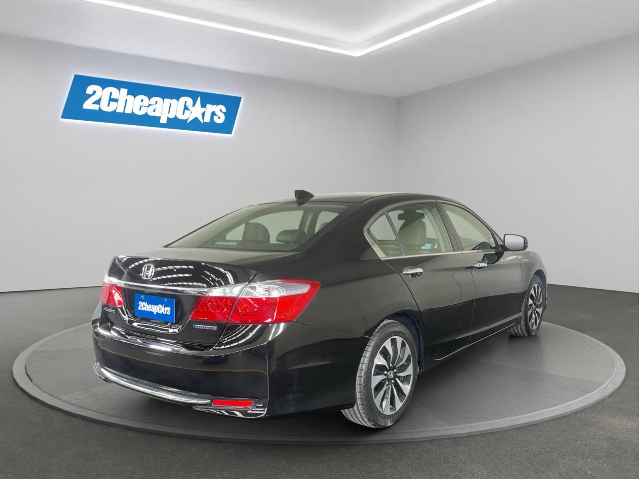 2013 Honda Accord HYBRID LX Sedan REVERSING CAMERA + AUTO LIGHTS + PUSH START