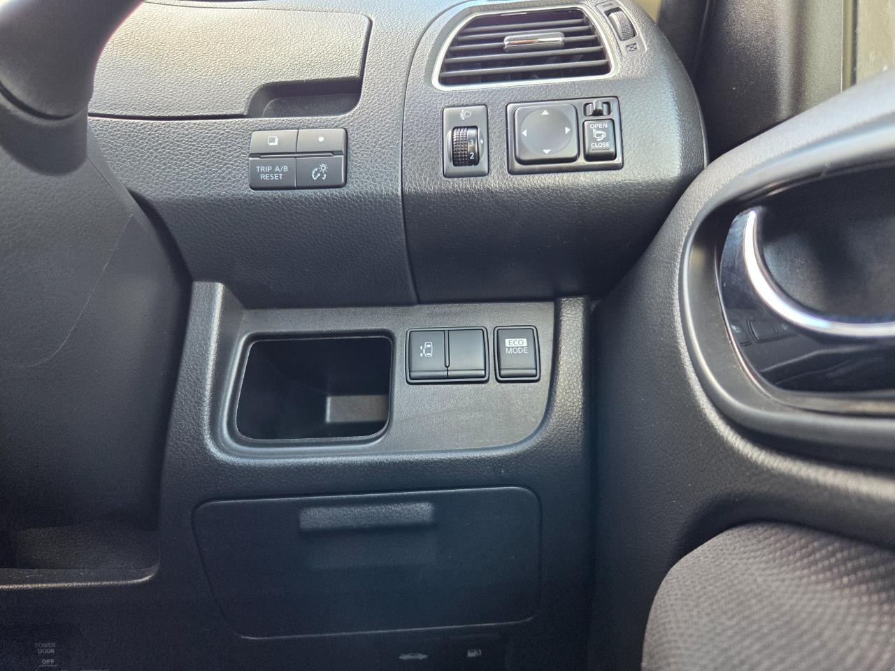 2013 Nissan Serena Hybrid Highway Star People Mover CRUISE CONTROL + REVERSING CAMERA + SMART KEY