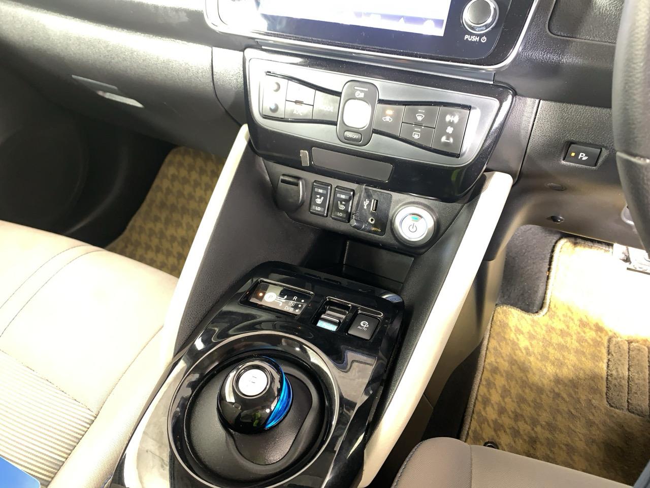 2018 Nissan Leaf 40S Late Model Hatchback LOW KM + PARKING SENSORS + 360 DEGREE CAMERA