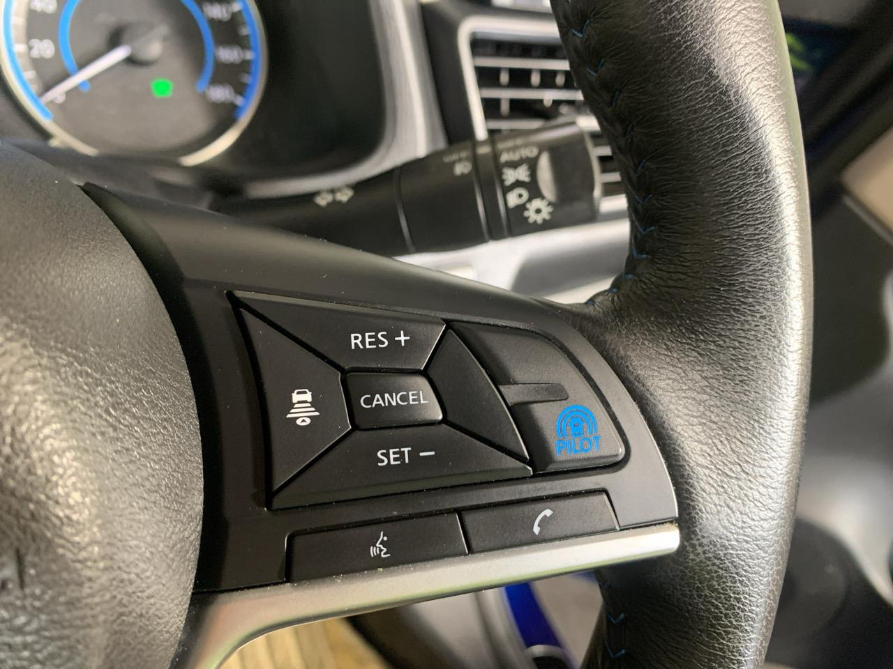 2018 Nissan Leaf 40S Late Model Hatchback LOW KM + PARKING SENSORS + 360 DEGREE CAMERA