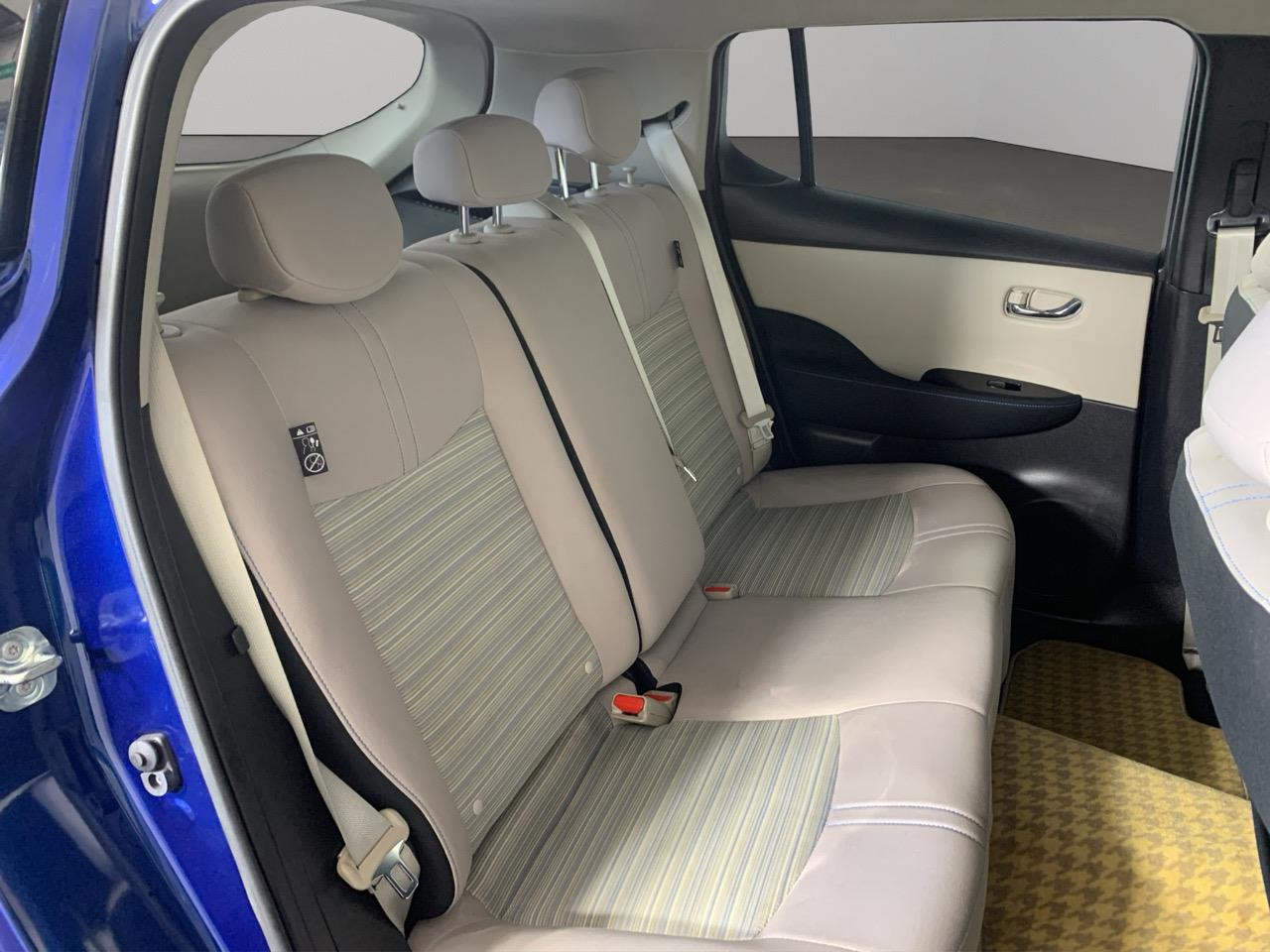 2018 Nissan Leaf 40S Late Model Hatchback LOW KM + PARKING SENSORS + 360 DEGREE CAMERA