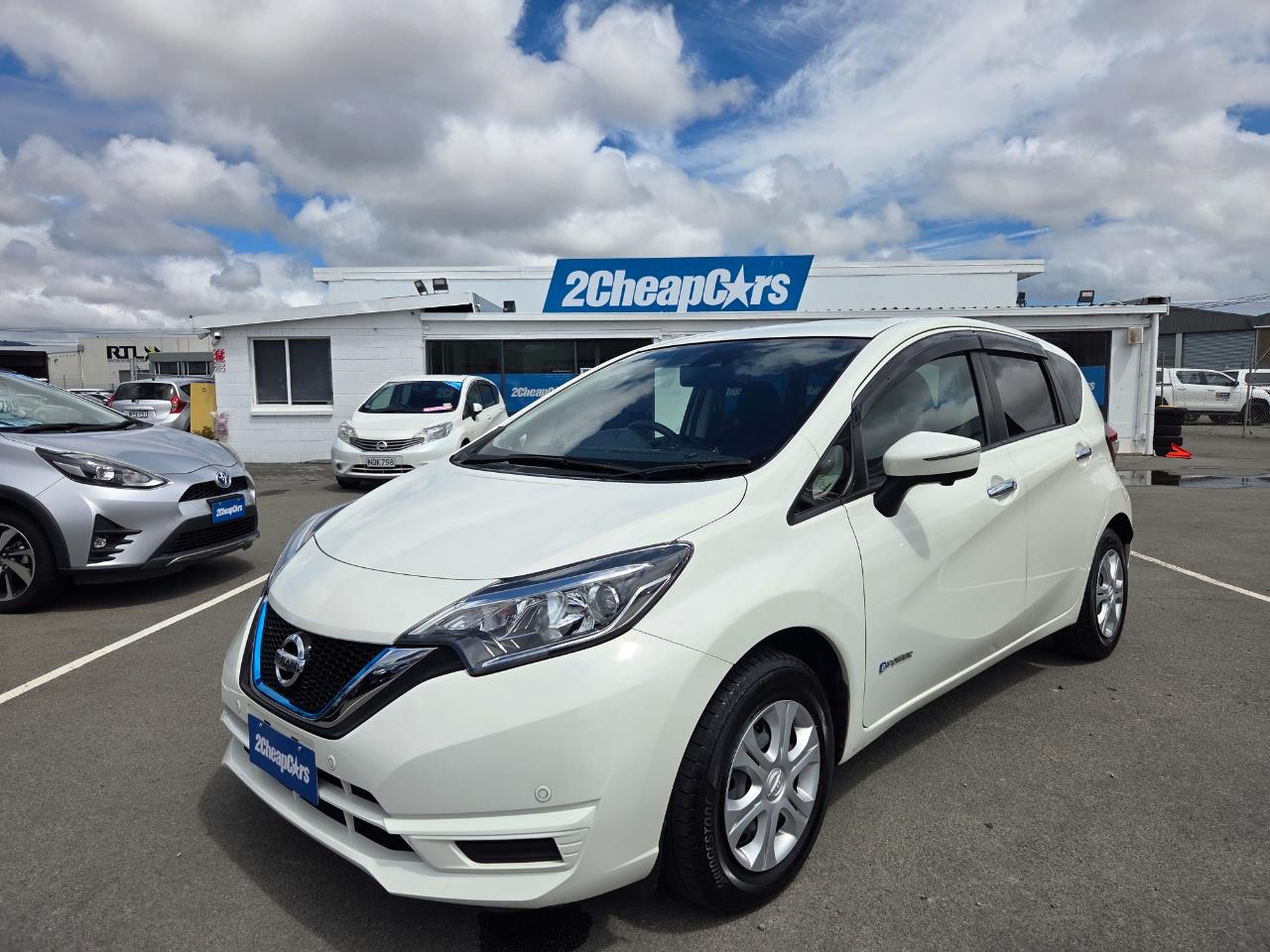 2017 Nissan Note e-power Hatchback