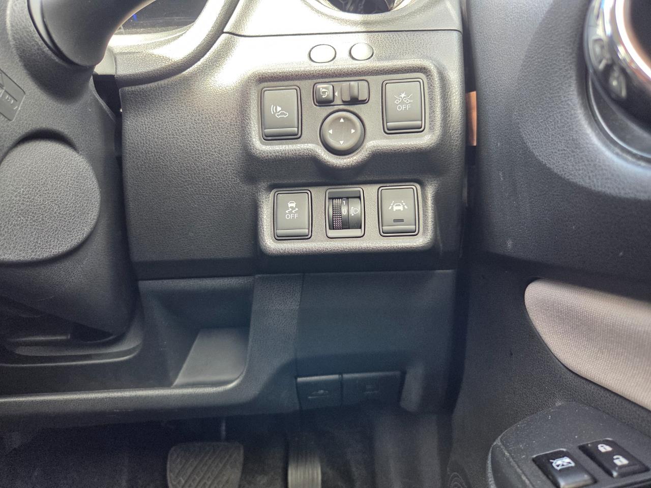 2017 Nissan Note e-power Hatchback 360 DEGREE CAMERA + SMART KEY + SAFETY PACKAGE