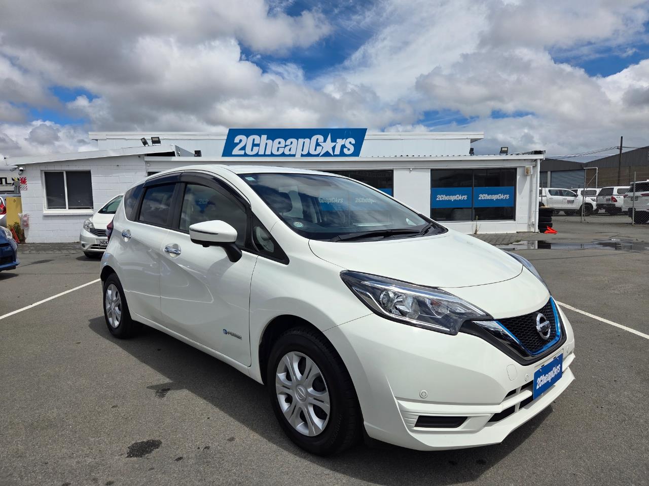 2017 Nissan Note e-power Hatchback 360 DEGREE CAMERA + SMART KEY + SAFETY PACKAGE