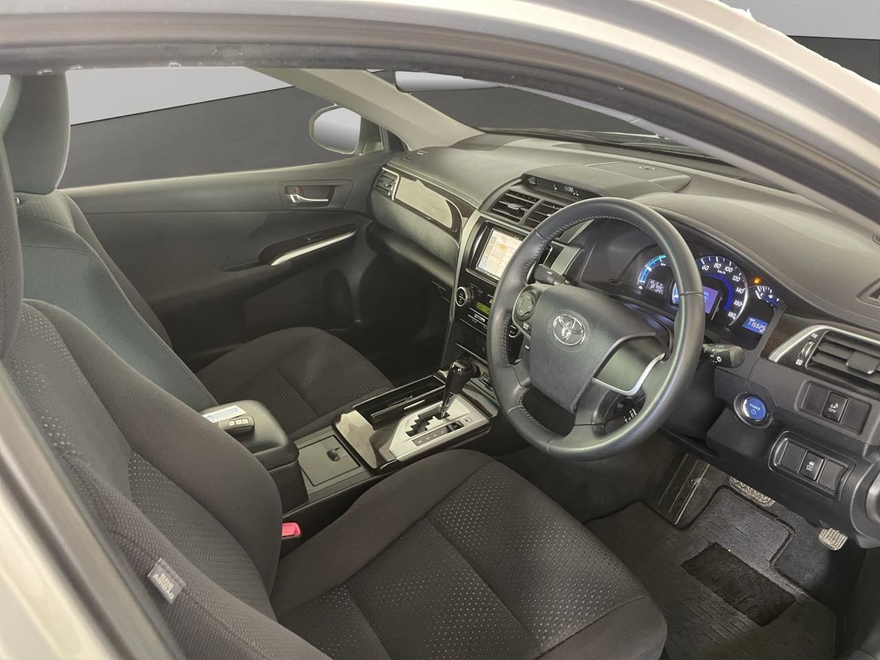 2013 Toyota Camry HYBRID G Sedan REVERSING CAMERA + AUTO LIGHTS + PUSH START