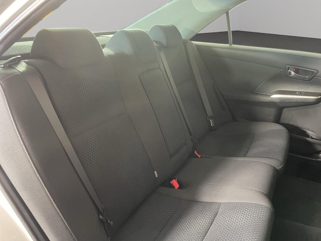 2013 Toyota Camry HYBRID G Sedan REVERSING CAMERA + AUTO LIGHTS + PUSH START