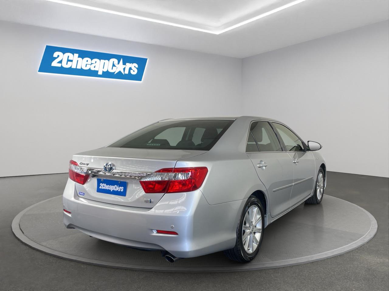 2013 Toyota Camry HYBRID G Sedan REVERSING CAMERA + AUTO LIGHTS + PUSH START