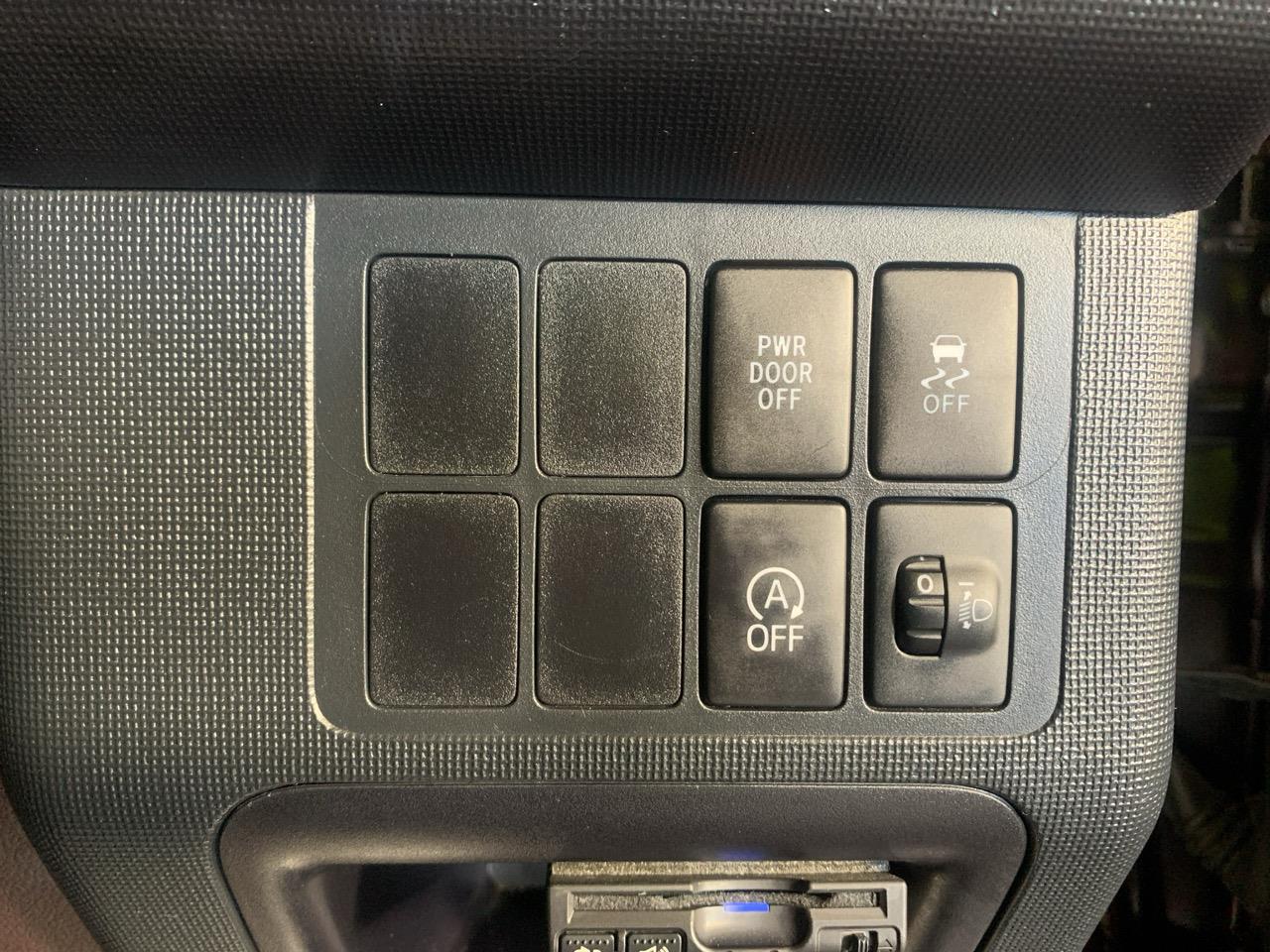 2015 Toyota SPADE 1.5F Hatchback ELECTRIC SLIDING DOORS + GREAT SPACE