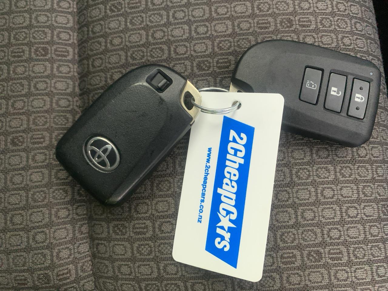 2015 Toyota SPADE 1.5F Hatchback ELECTRIC SLIDING DOORS + GREAT SPACE