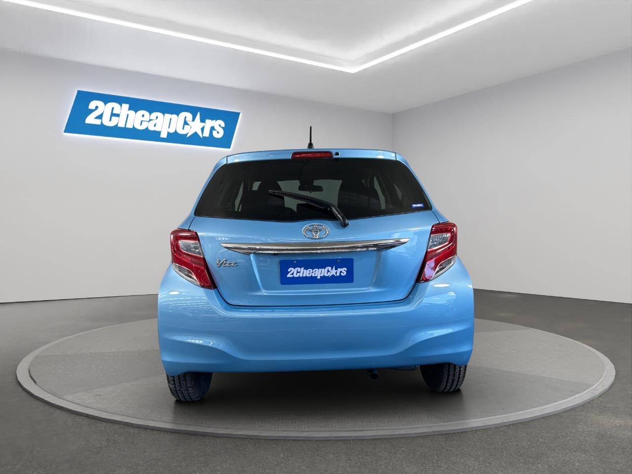 2016 Toyota Vitz F Hatchback LOW KM + REVERSING CAMERA + SMART KEY