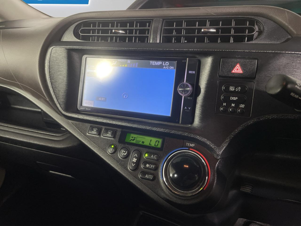 2013 Toyota Aqua G Hatchback AUTO LIGHTS + PUSH BUTTON START 