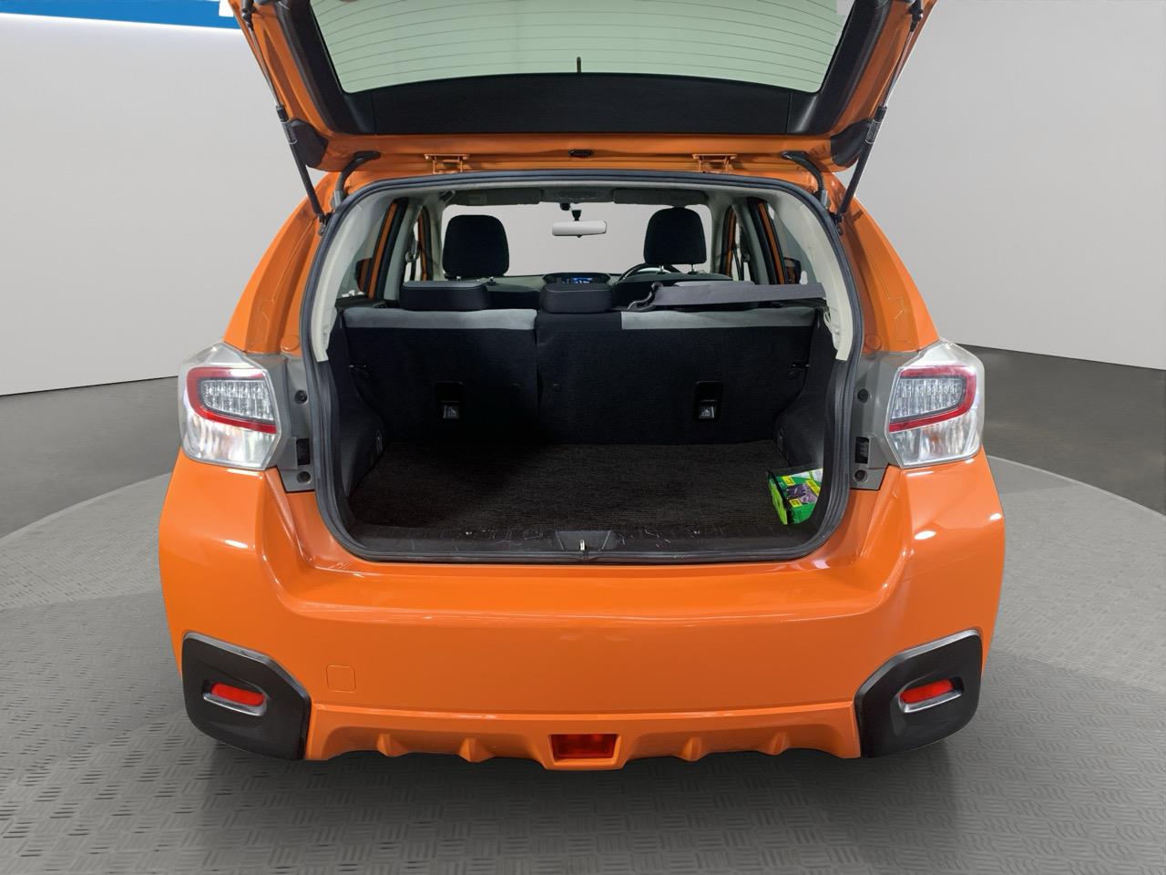 2014 Subaru XV HYBRID 2.0 L EYESIGHT AWD RV/SUV AWD + REVESING CAMERA + CRUISE CONTROL