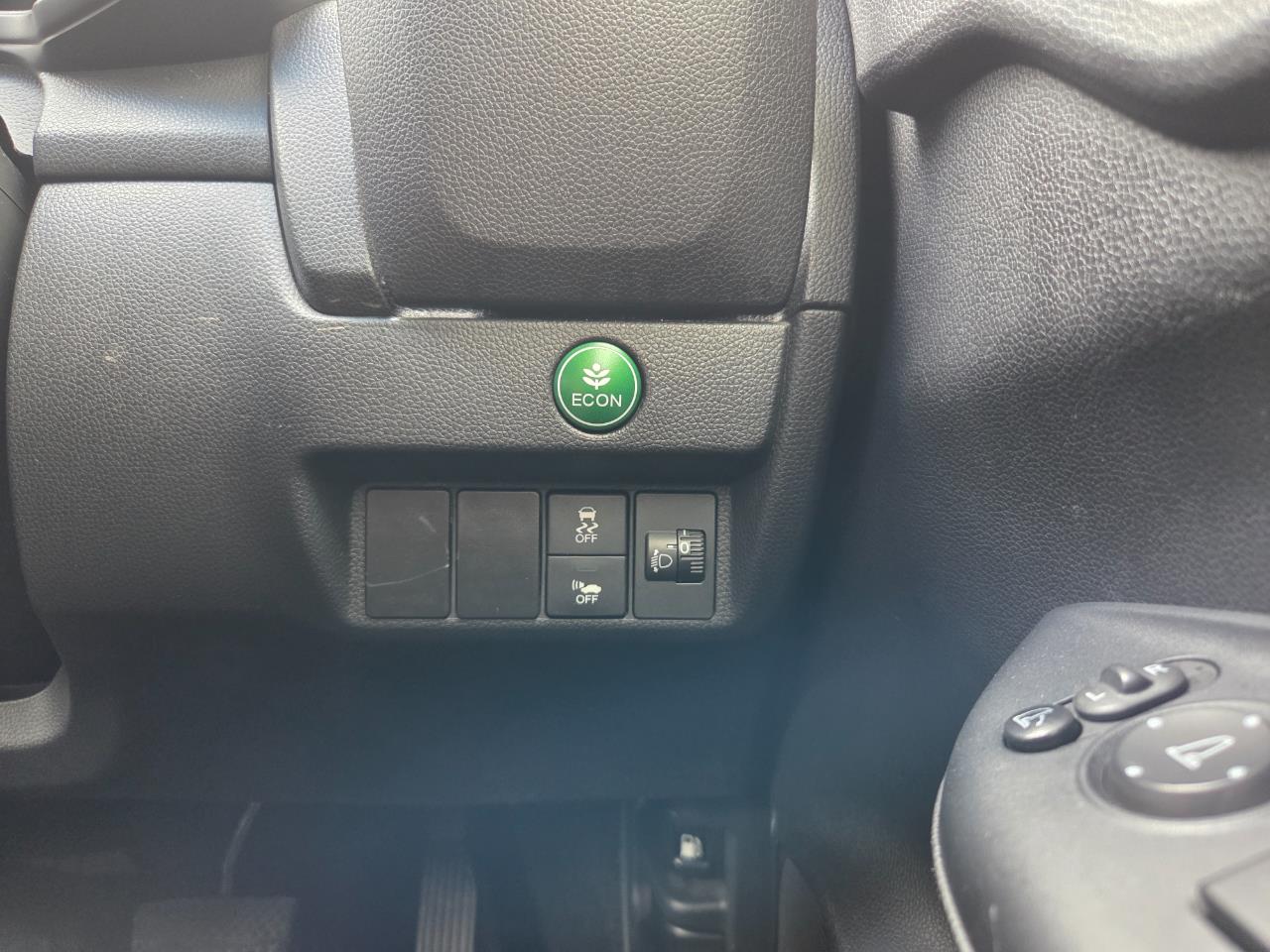 2015 Honda Fit Jazz Hybrid Hatchback REVERSING CAMERA + PUSH START