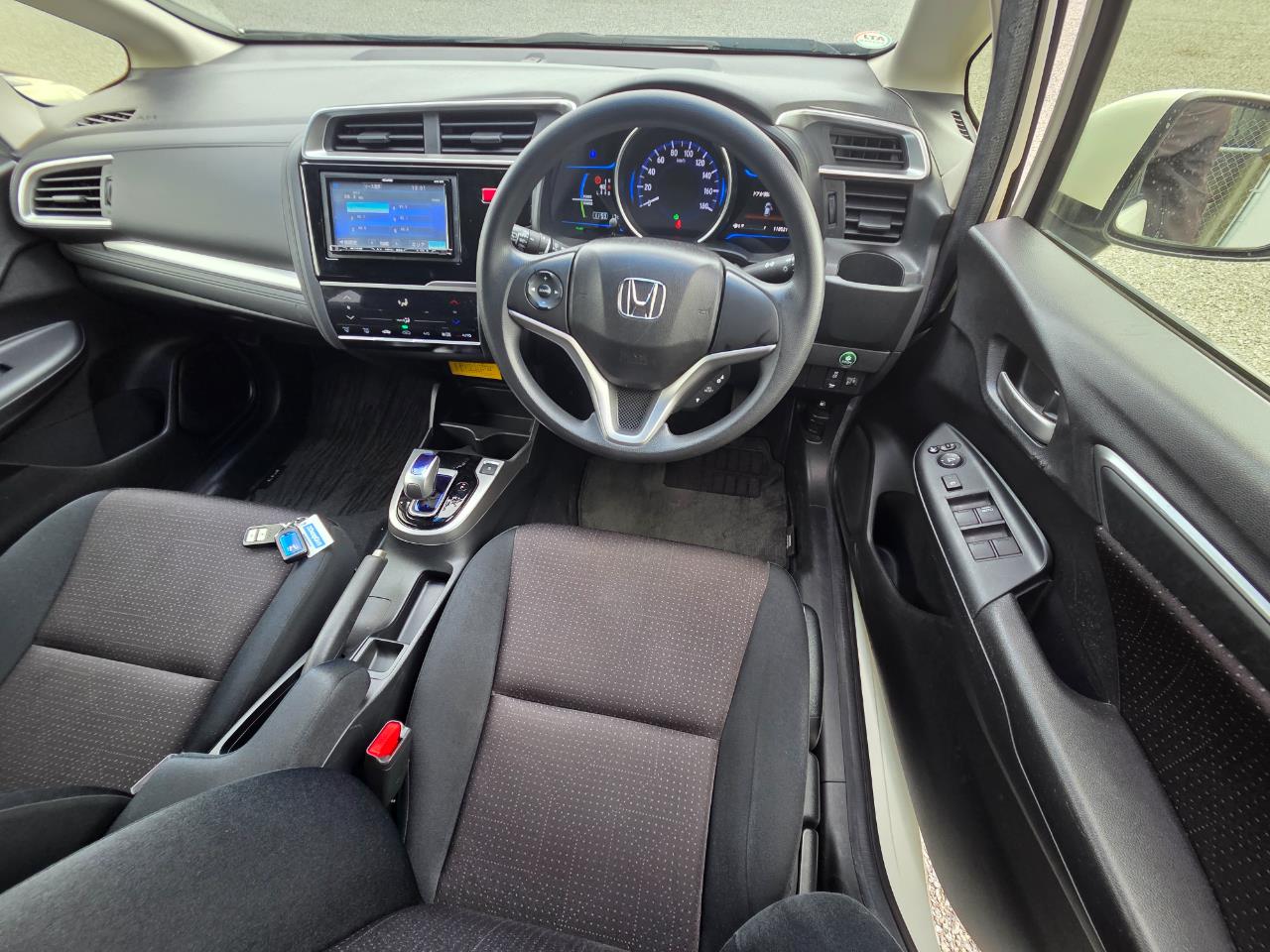 2015 Honda Fit Jazz Hybrid Hatchback REVERSING CAMERA + PUSH START