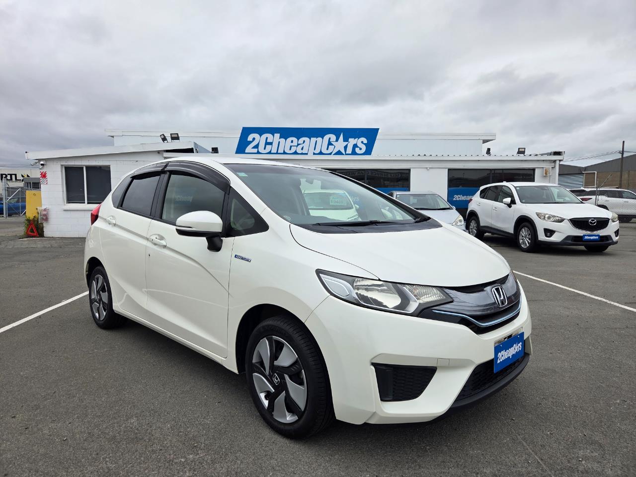 2015 Honda Fit Jazz Hybrid Hatchback REVERSING CAMERA + PUSH START
