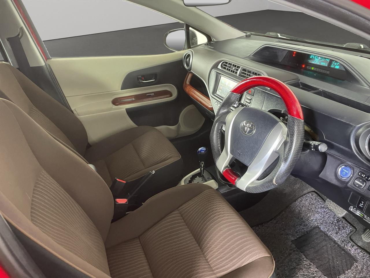 2013 Toyota Aqua G Hatchback HEATED SEATS + AUTO LIGHTS + PUSH BUTTON START