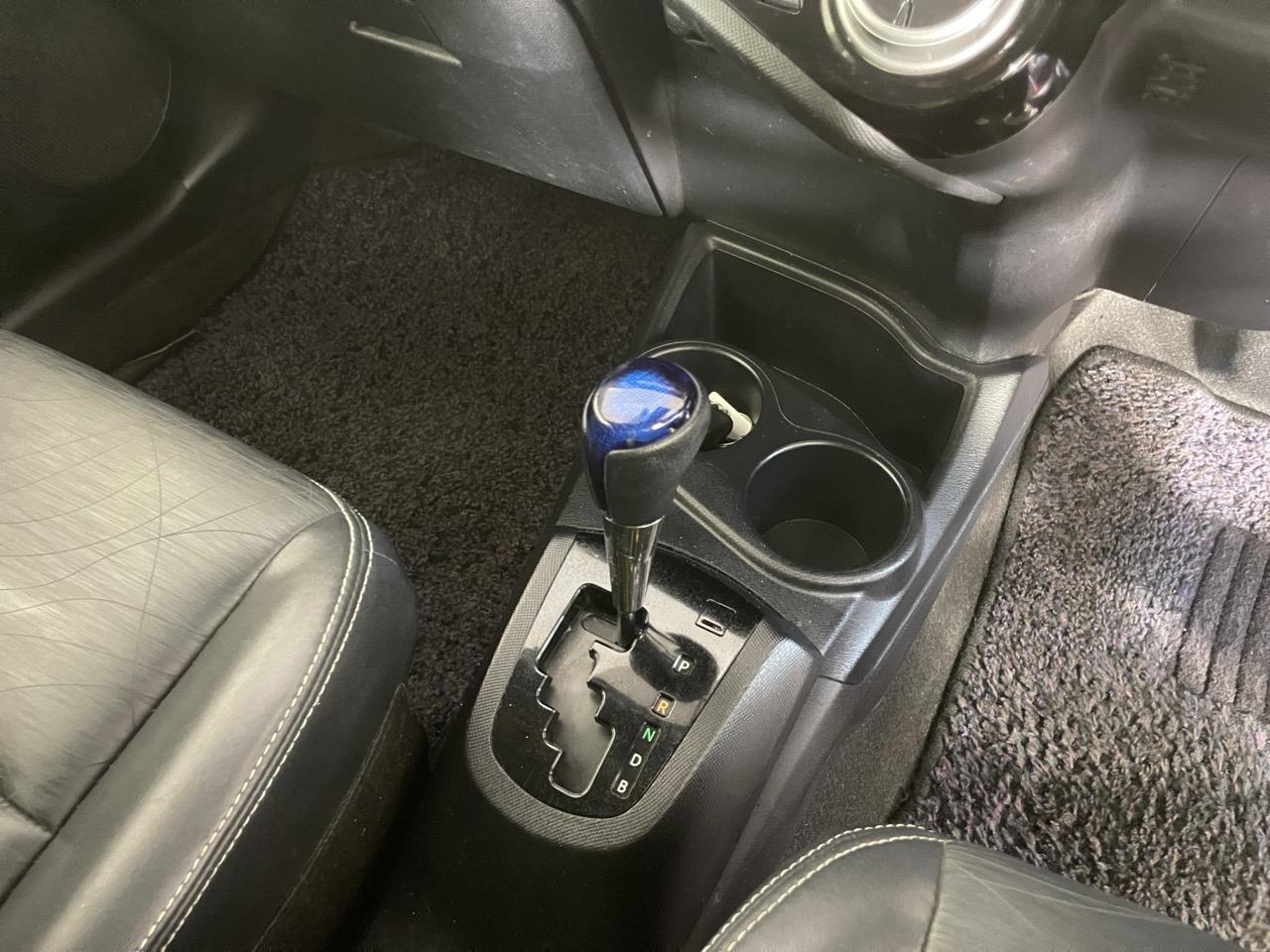 2016 Toyota Aqua Facelift Model S Hatchback CRUISE CONTROL + AUTO LIGHTS + REVERSING CAMERA