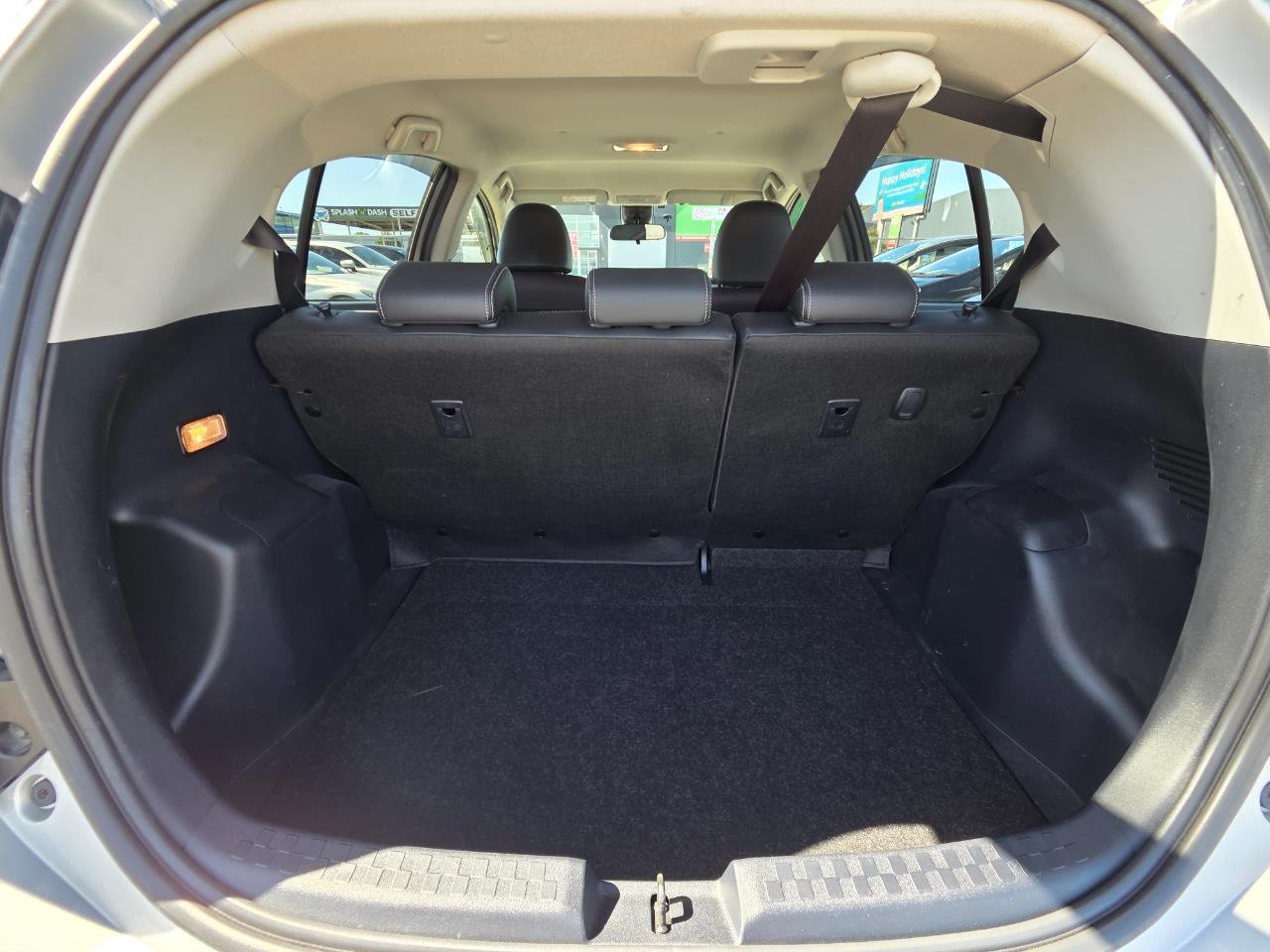 2018 Toyota Aqua Crossover Hatchback SMART KEY + REVERSING CAMERA + MAG WHEEL