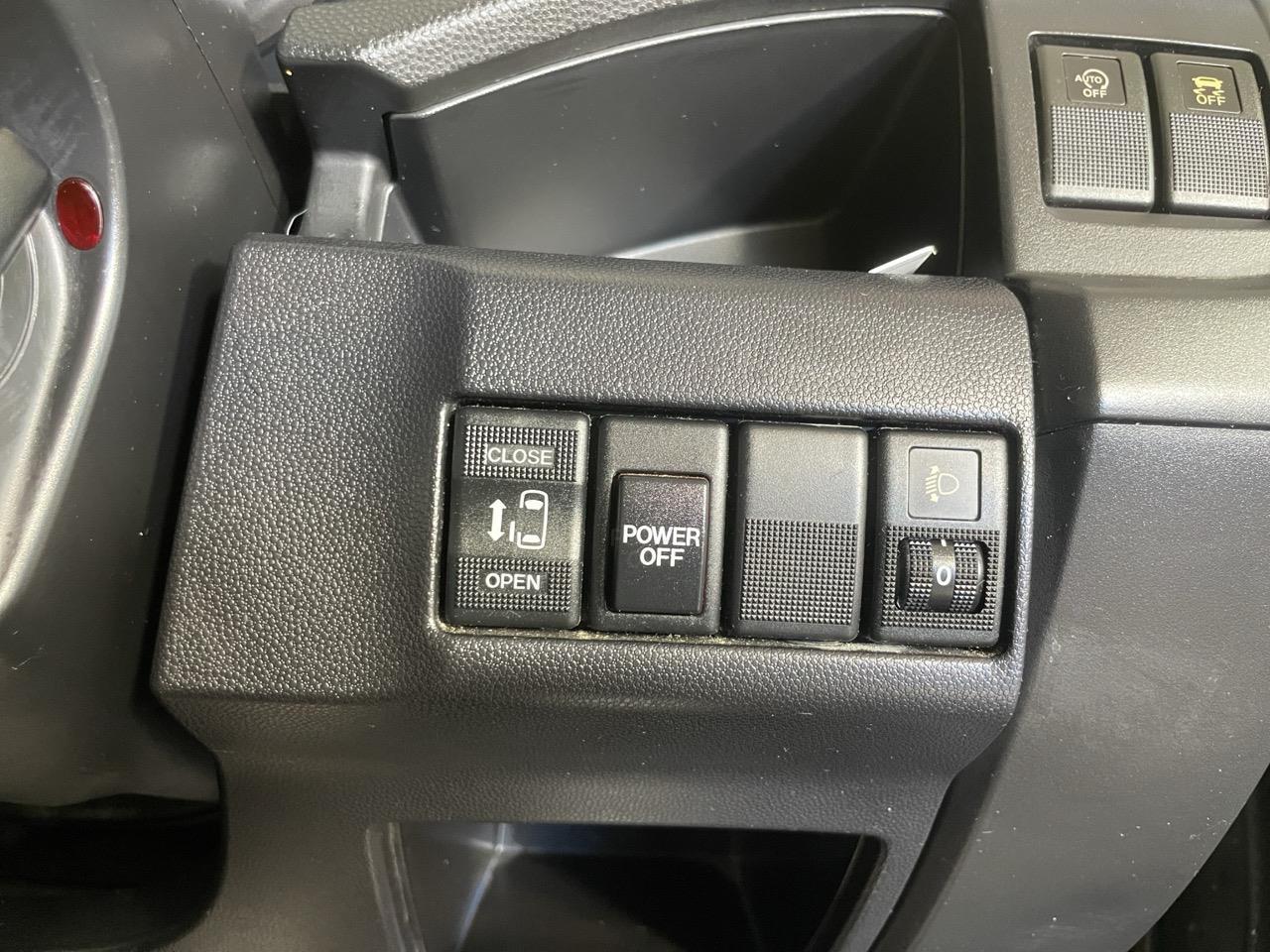 2013 Nissan Lafesta 2.0 Highway Star People Mover REVERSING CAMERA + ELECTRIC SLIDING DOOR