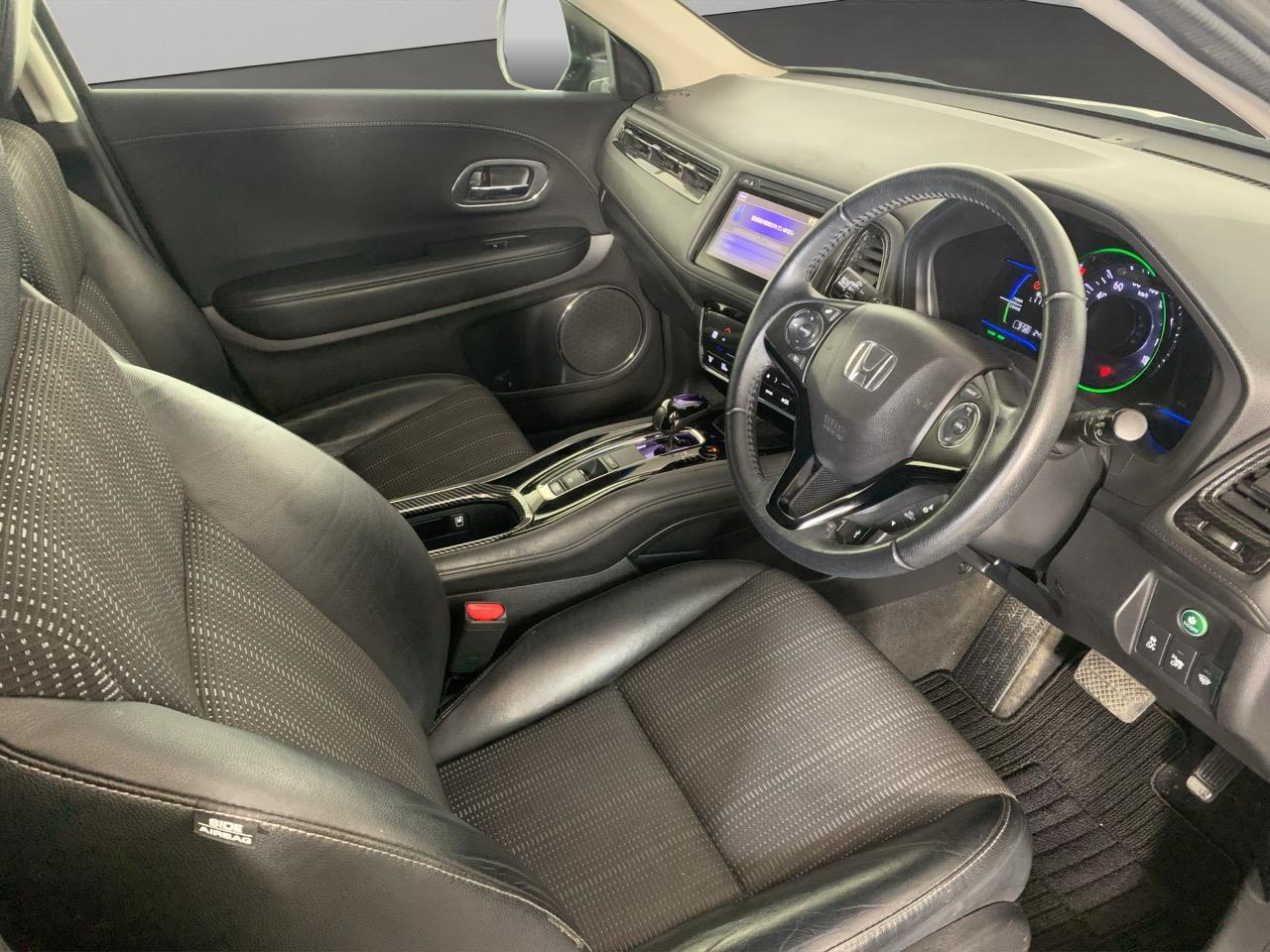 2014 Honda Vezel HYBRD Z Hatchback CRUISE CONTROL + HEATED SEATS + AUTO LIGHTS