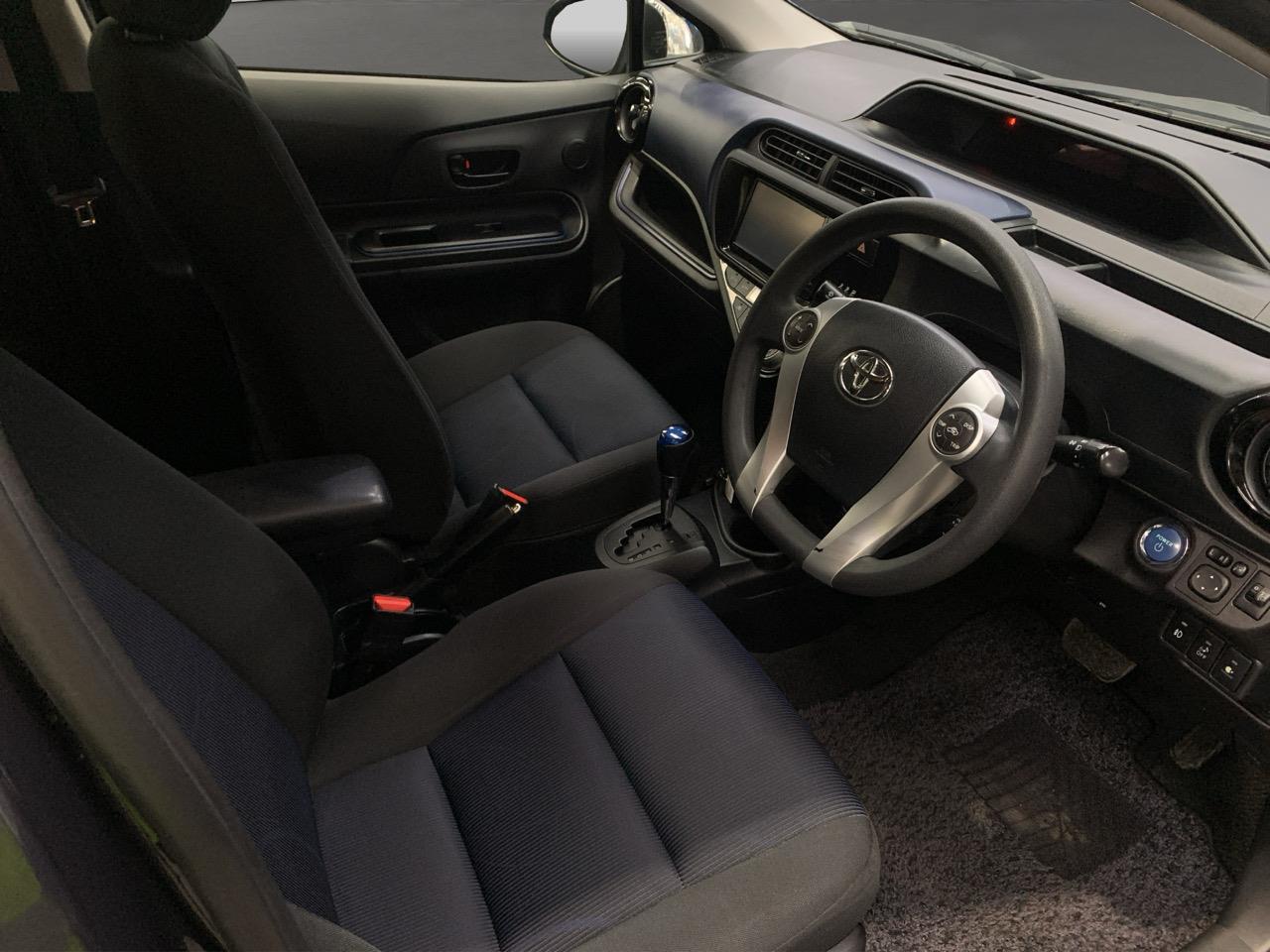 2015 Toyota Aqua Facelift Model S Hatchback CRUISE CONTROL + HEATED SEATS + REVERSING CAMERA