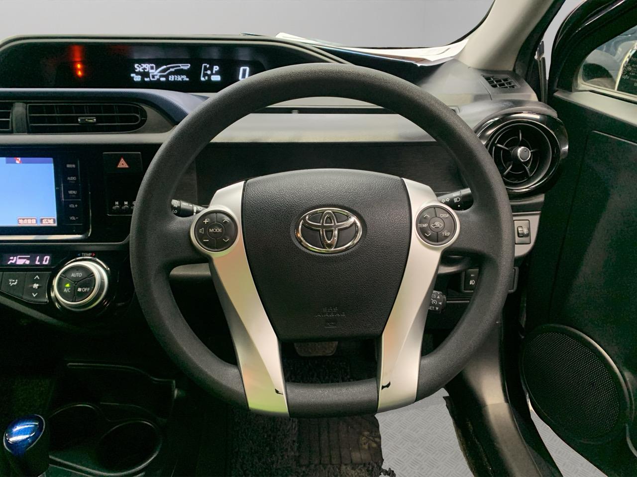 2015 Toyota Aqua Facelift Model S Hatchback CRUISE CONTROL + HEATED SEATS + REVERSING CAMERA