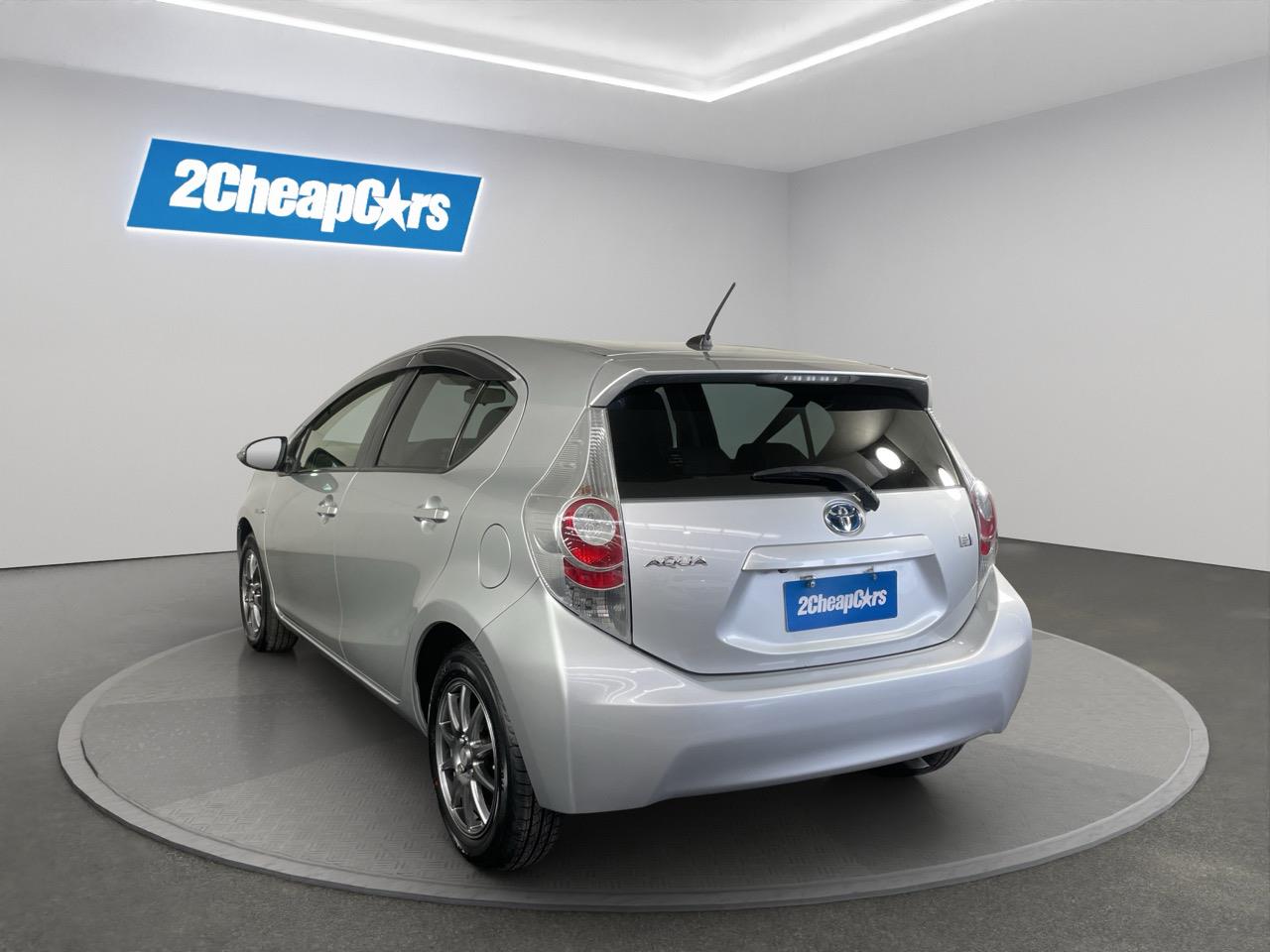 2014 Toyota Aqua G Hatchback REVERSING CAMERA + PUSH BUTTON START + AUTO LIGHTS