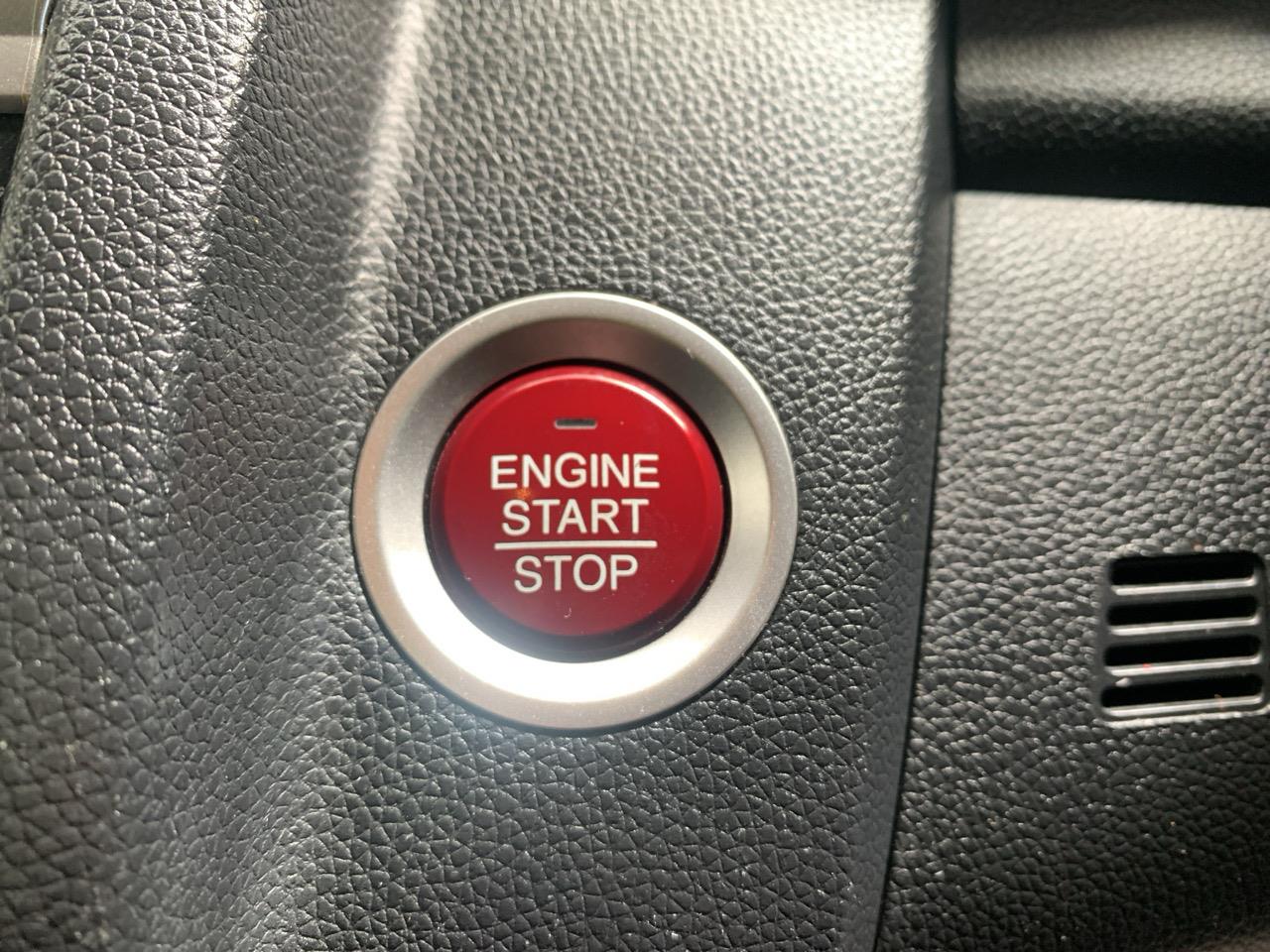 2014 Honda Fit Jazz New Shape Hatchback LOW KMS + PUSH BUTTON START + AUTO LIGHTS