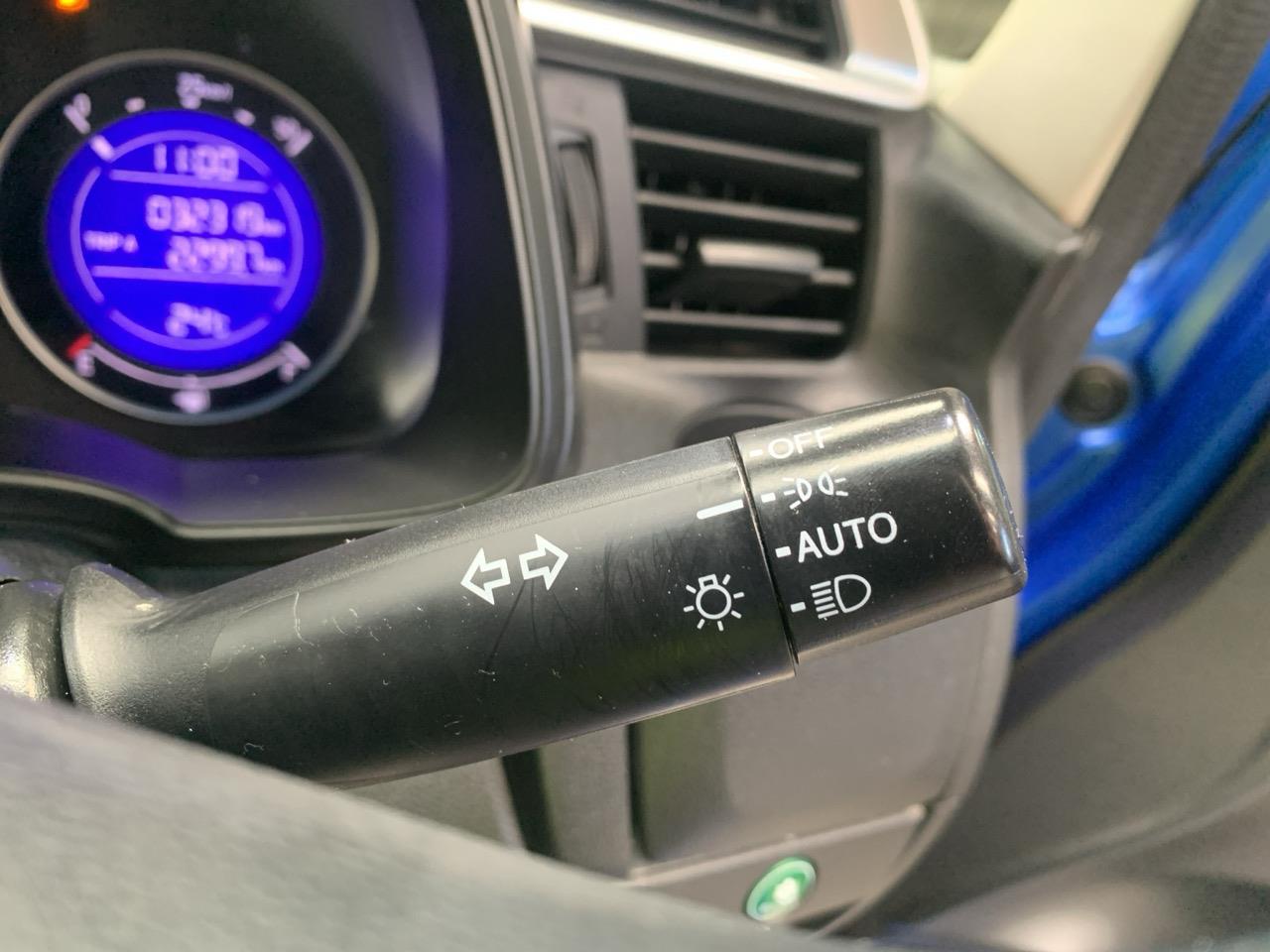 2014 Honda Fit Jazz New Shape Hatchback LOW KMS + PUSH BUTTON START + AUTO LIGHTS